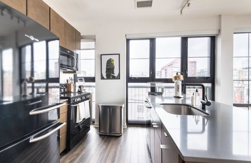 Shaw Apartamento | Serene Shaw 2BR, close to Restaurants & National Parks, by Blueground