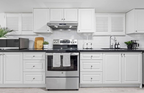 Earlscourt Apartamento | Serene Shore Retreat B01