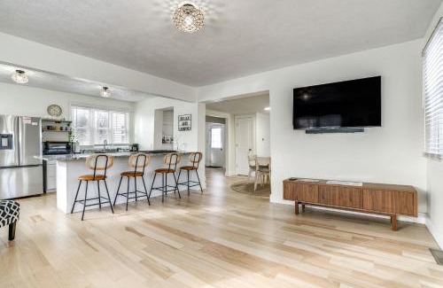 South Haven Casa | Serene South Haven Retreat with Deck 1 Mi to Dtwn!