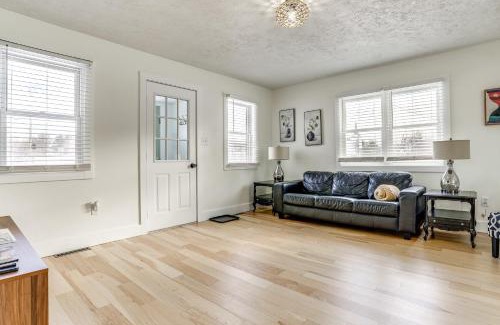 South Haven Casa | Serene South Haven Retreat with Deck 1 Mi to Dtwn!