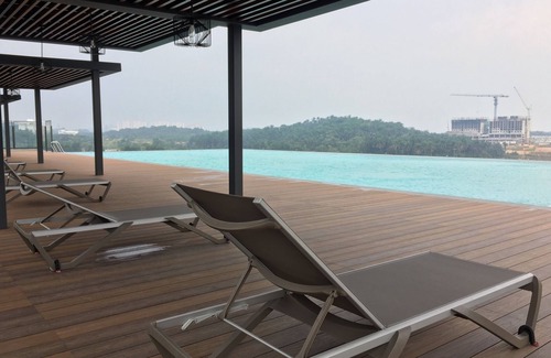 Cyberjaya Apartamento | Serene Stay @ Cyberjaya con Netflix | Cerca de KLIA