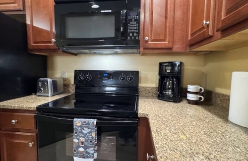 Francestown Casa | Serene Stay | Hiking, Biking & Relaxation Unit 4B