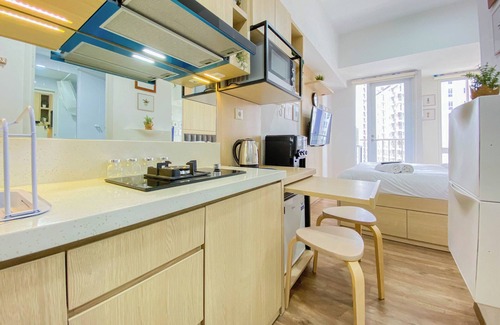 Grogol Utara Apartamento | Serene Stay Studio Tokyo Riverside Pik 2 Apartment