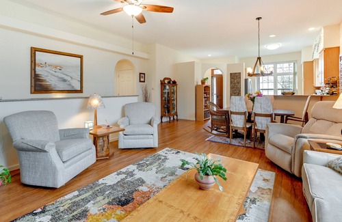 Stevens Point Casa | Serene Stevens Point Retreat w/ Sunroom!