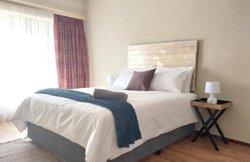Garsfontein Casa | Serene Street Guesthouse