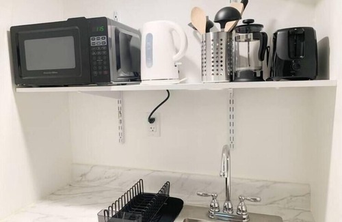 Weequahic Apartamento | Serene Studio Close to Hospital Near EWR Airport