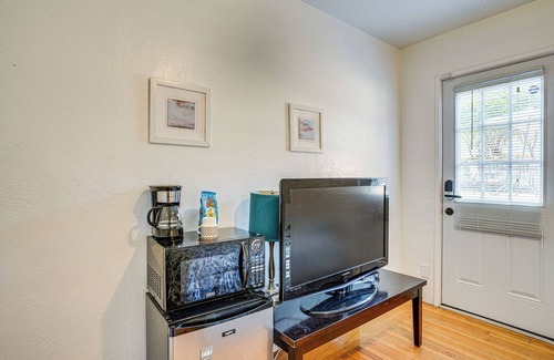 Castro Valley Apartamento | Serene Studio in SF Suburbs: Quiet + Cat Friendly!