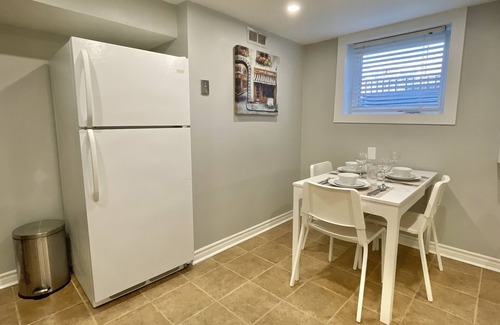 Pickering Apartamento | Serene Suite w/ 2 BDRM, Parking, Office, Close to Beach