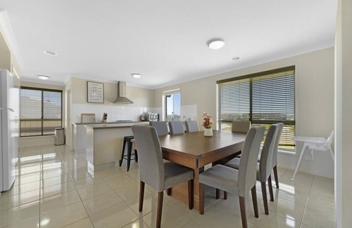 Orange Casa | Serene Sullivan - Modern, Convenient, Pets Allowed