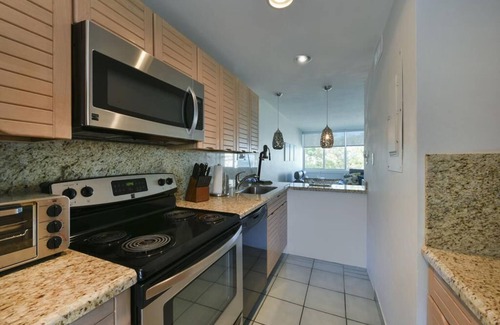 Islamorada Casa | Sandy Pointe: serenas puestas de sol desde tu villa de 2 dormitorios