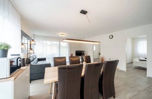 Safenwil Casa | Serene Swiss Apt | scenic balcony views + parking + hi-speed wifi