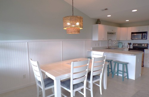 Topsail Beach Casa | Serene Topsail Beach Townhome-Water View-Great Location-Includes Linens