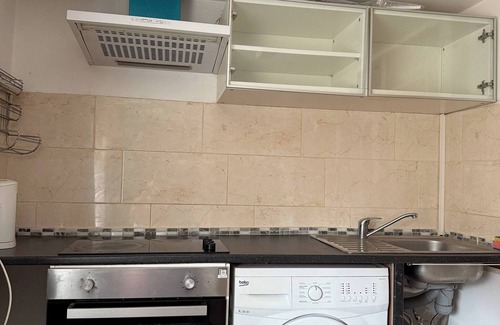 Brunel Apartamento | Retiro tranquilo en Uxbridge con calefacción central y aparcamiento gratuito