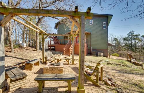 Pottsboro Casa | Serene Valley Views Lake Texoma Retreat