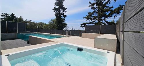 Nea Iraklia Casa | Serene villas halkidiki - Superior