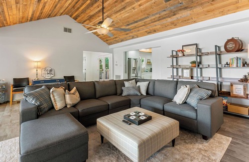 Covington Casa | Serene Waterfront Home @ Jackson Lake Escape