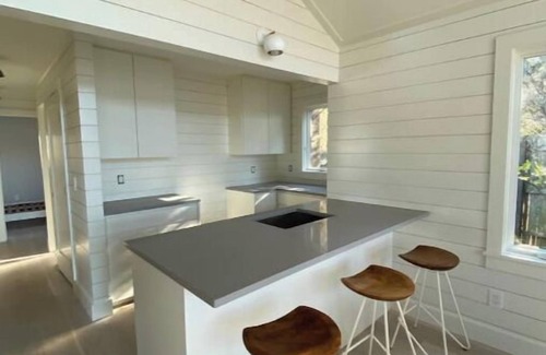 Springs Apartamento | Serene waterfront in protected natural setting