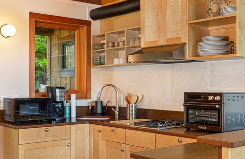 Friday Harbor Casa | Serene Waterview Cabin Near Friday Harbor