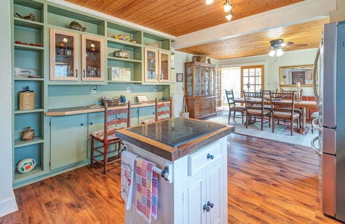 Mills River Casa | Serene, wooded setting close to Asheville/Hendersonville/Brevard!
