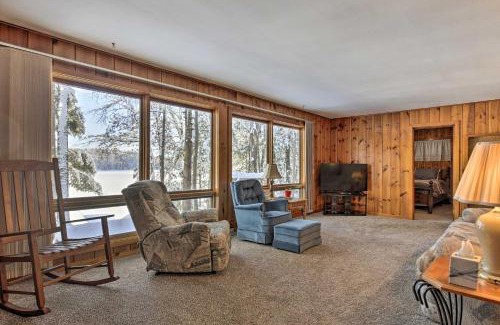 Arbor Vitae Casa | Serene Woodruff Cottage Lakefront Access!