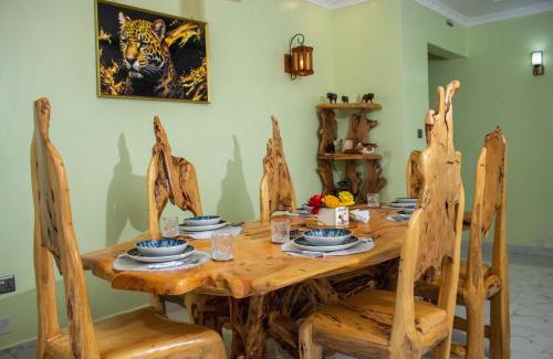 Nanyuki Villa | Sereni Rooftop Villa