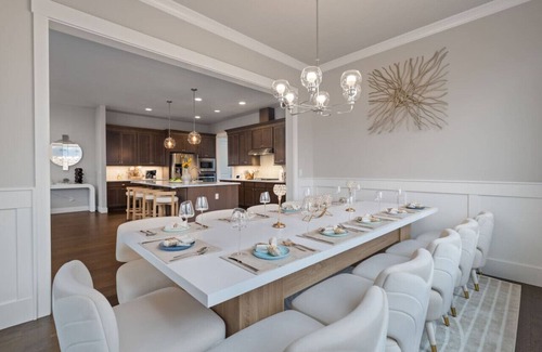 Bethany Casa | Serenity: a Luxe home near DT