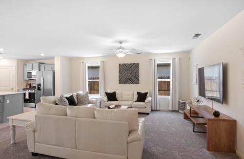 Merced Casa | Serenity, a tranquil 4-bed, 3-bath home minutes away from UC Merced.