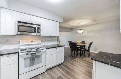 Willingboro Casa | Serenity Awaits: 3-bedroom townhome in lovely Willingboro Township with AC, WiFi