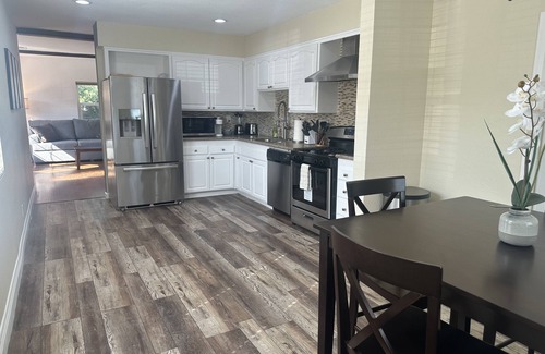 El Cajon Casa | Serenity and Comfort Await: Charming El Cajon Retreat for Your Perfect Getaway!