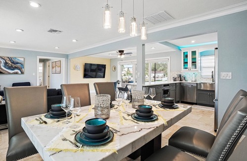 Riviera Bay Casa | Serenity by the Bay Waterfront HEATED POOL is an option. BOAT LIFT WITH KAYAK