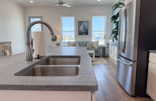 St. George Island Casa | Serenity by the Sea II St George Island Pool Home
