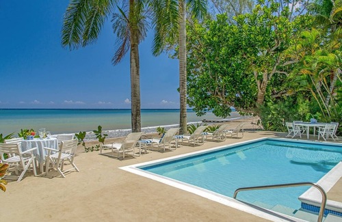 Montego Bay Villa | SERENIDAD EN LA PLAYA JAMAICA - Villa de lujo frente a la playa 4 camas Montego Bay