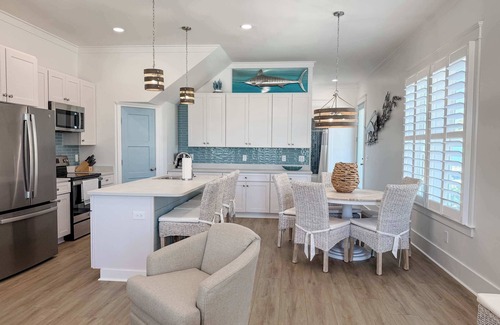 St. George Island Casa | Serenity by the Sea St George Island Pool Home