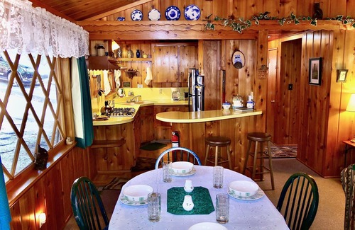 Fern Valley Cabina | Serenity Cabin, 2 habitaciones, cerca de senderos.
