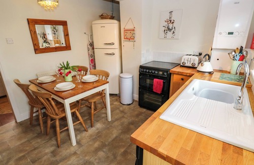 Oxenhope Casa | SERENITY COTTAGE, character holiday cottage in Oxenhope