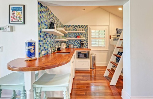 Anna Maria Cabaña | Serenity Cottage