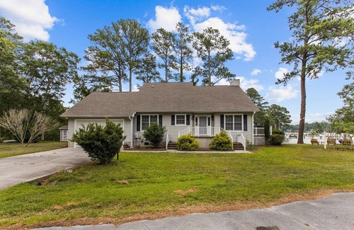 Oriental Casa | Serenity Creekside - Waterfront with Dock