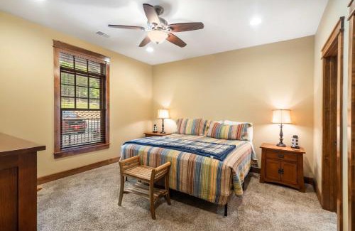 Branson Casa | Serenity Escape by the Lake - Condo for 6 with Resort-style Amenities