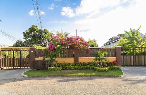 Molynes Gardens Apartamento | Serenity Gardens Living