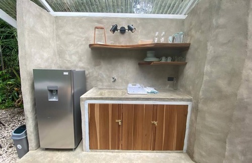 Cocles Alquiler De RV | "Serenity Glamping: Selva, jacuzzi, romance y las mejores playas del Caribe sur"