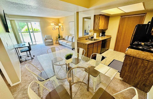 Reno/Tahoe Airport Casa | Serenity Green Retreat