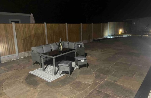 Colchester Casa | Serenity Haven 4-bed With Hottub,games,gym & More