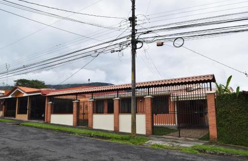 Turrialba Apartamento | SERENITY HOME H Y M
