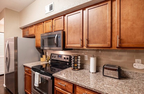Channel District Apartamento | 😌 Serenity in Channelside + DBL Master 2/2 MidRise