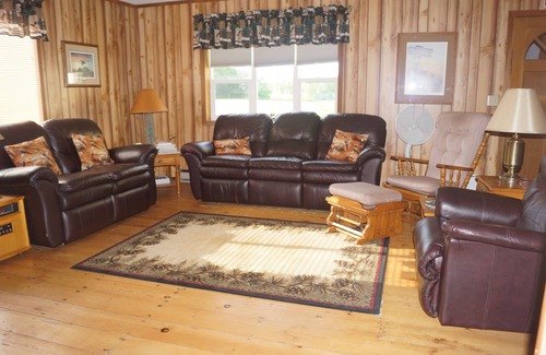 Waverly Cabina | Serenity in our 3-bedroom lodge in rural Florence