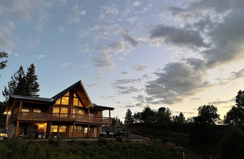Mammoth Creek Cabina | Serenity in Duck Creek Village - Huge cabin on 6 acres overlooking mountains