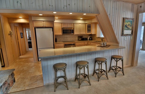 Cable Casa | Hogar verdaderamente refinado con más de 4,200 pies cuadrados en Lake Owen