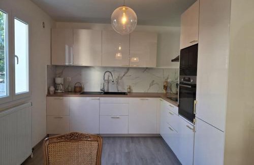 Saint-Denis Villa | Serenity - Maison avec jardin et parking