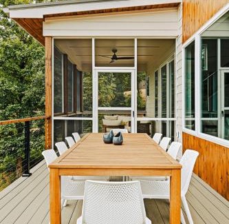 Young Harris Casa | Serenity Now 4br Fall Retreat Deck Fireplace