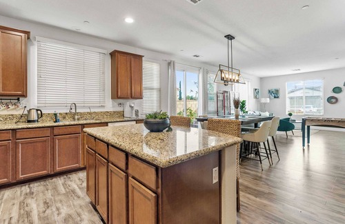 Rancho Cucamonga Casa | Serenity Oasis on Seasons Dr #41979